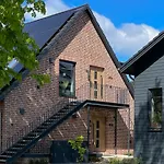 Traumhafte Am Park, Großer Balkon, Voll Ausgestattete Küche, Schreibtisch, Wifi, Smart Tv, Carport, Wallbox, Fahrräder Scheessel