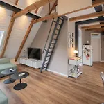 Traumhafte Am Park, Großer Balkon, Voll Ausgestattete Küche, Schreibtisch, Wifi, Smart Tv, Carport, Wallbox, Fahrräder Apartment Scheessel