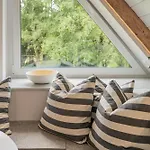 Traumhafte Am Park, Großer Balkon, Voll Ausgestattete Küche, Schreibtisch, Wifi, Smart Tv, Carport, Wallbox, Fahrräder *
