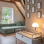 Traumhafte Am Park, Großer Balkon, Voll Ausgestattete Küche, Schreibtisch, Wifi, Smart Tv, Carport, Wallbox, Fahrräder