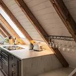 Apartamento Traumhafte Am Park, Großer Balkon, Voll Ausgestattete Küche, Schreibtisch, Wifi, Smart Tv, Carport, Wallbox, Fahrräder *