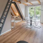 Apartamento Traumhafte Am Park, Großer Balkon, Voll Ausgestattete Küche, Schreibtisch, Wifi, Smart Tv, Carport, Wallbox, Fahrräder *