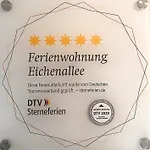 Traumhafte Am Park, Großer Balkon, Voll Ausgestattete Küche, Schreibtisch, Wifi, Smart Tv, Carport, Wallbox, Fahrräder Apartment