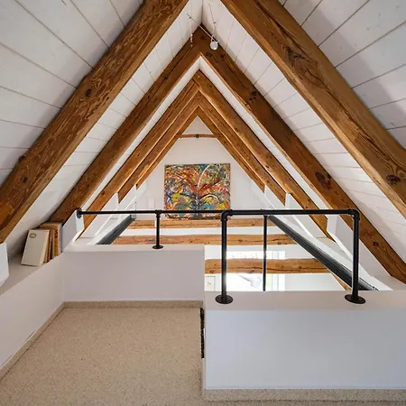公寓 Traumhafte Am Park, Grosser Balkon, Voll Ausgestattete Kueche, Schreibtisch, Wifi, Smart Tv, Carport, Wallbox, Fahrraeder 希舍尔
