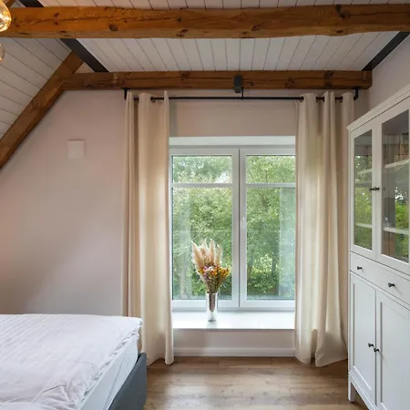Traumhafte Am Park, Grosser Balkon, Voll Ausgestattete Kueche, Schreibtisch, Wifi, Smart Tv, Carport, Wallbox, Fahrraeder 公寓 希舍尔