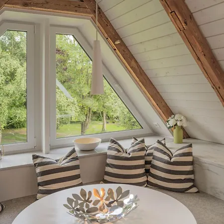 公寓 Traumhafte Am Park, Grosser Balkon, Voll Ausgestattete Kueche, Schreibtisch, Wifi, Smart Tv, Carport, Wallbox, Fahrraeder 希舍尔