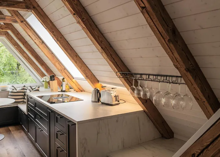 Apartamento Traumhafte Am Park, Großer Balkon, Voll Ausgestattete Küche, Schreibtisch, Wifi, Smart Tv, Carport, Wallbox, Fahrräder *