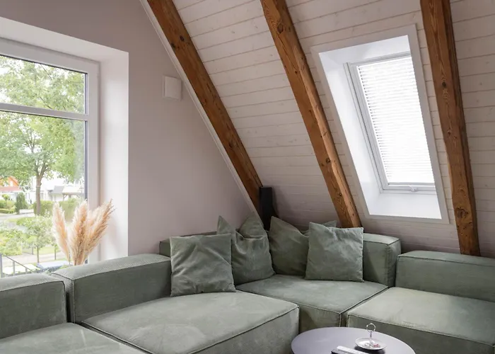 Traumhafte Am Park, Großer Balkon, Voll Ausgestattete Küche, Schreibtisch, Wifi, Smart Tv, Carport, Wallbox, Fahrräder