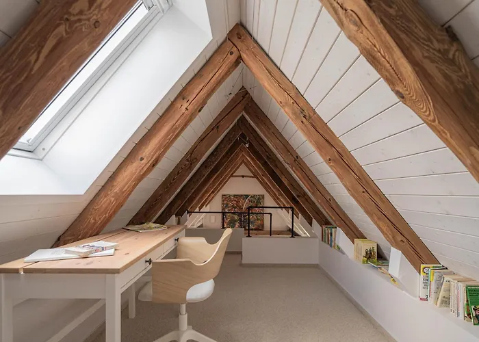 Traumhafte Am Park, Grosser Balkon, Voll Ausgestattete Kueche, Schreibtisch, Wifi, Smart Tv, Carport, Wallbox, Fahrraeder Scheessel
