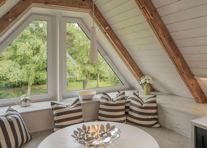 Διαμέρισμα Traumhafte Am Park, Grosser Balkon, Voll Ausgestattete Kueche, Schreibtisch, Wifi, Smart Tv, Carport, Wallbox, Fahrraeder Scheessel