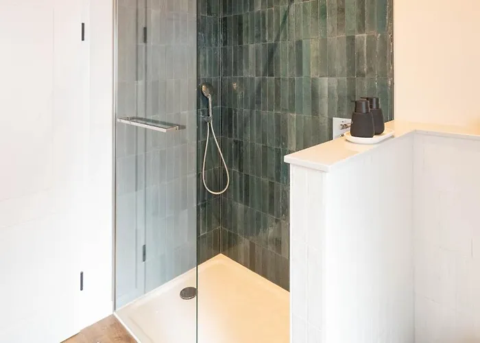 Apartamento Traumhafte Am Park, Großer Balkon, Voll Ausgestattete Küche, Schreibtisch, Wifi, Smart Tv, Carport, Wallbox, Fahrräder Scheessel